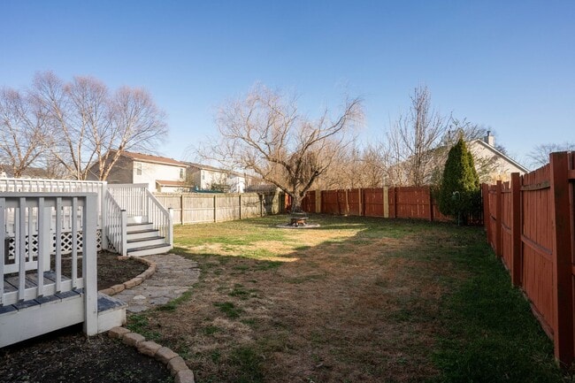 Building Photo - Spacious 3 Bedroom Home – Move-In Ready!