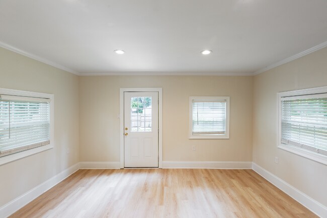 Building Photo - 11439 Scotland Ln