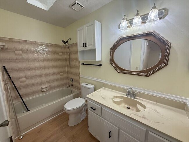 Building Photo - Gulf Breeze - Santa Rosa Shores - 3 bedroo...