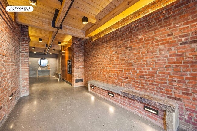 Building Photo - 120 Java St