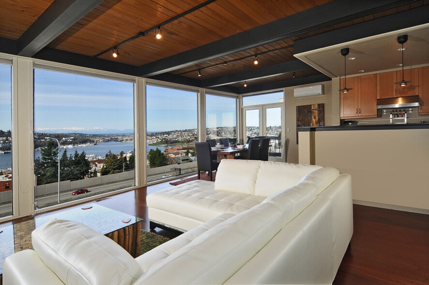 Building Photo - 1966 Harvard Ave E