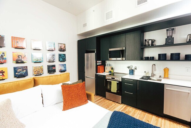 Building Photo - 1911 3rd Ave N