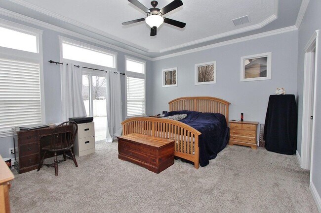 Building Photo - Immaculate Home Nestled in a Quiet Neighbo...