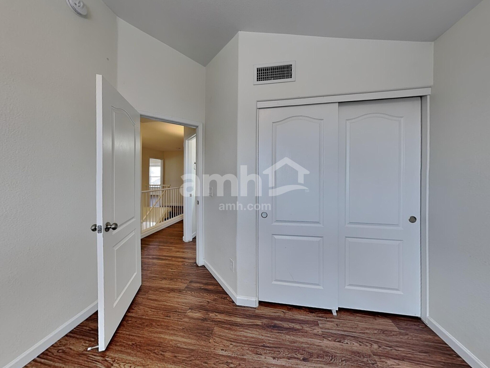 Building Photo - 9824 E Onza Ave