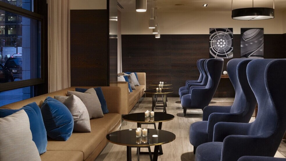 Building Photo - 800 17th St NW