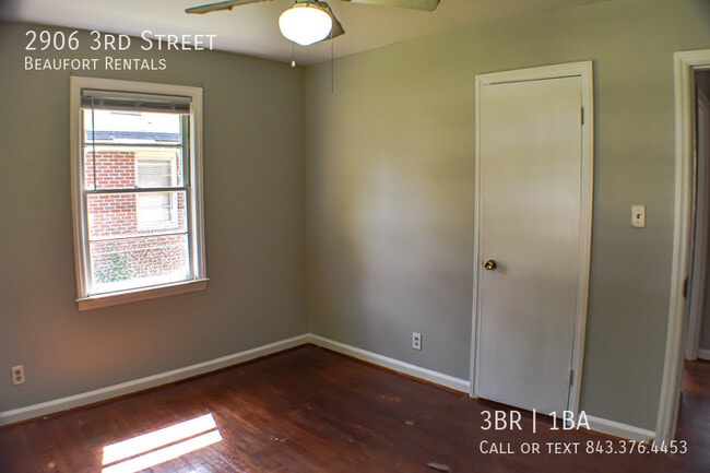 Building Photo - 2906 3rd St