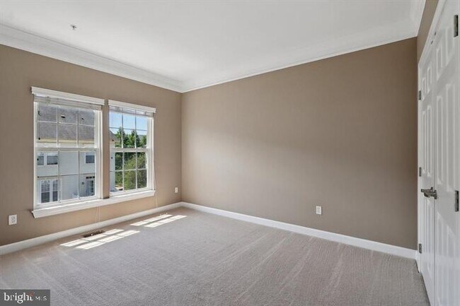 Building Photo - 5615 Harrington Falls Ln