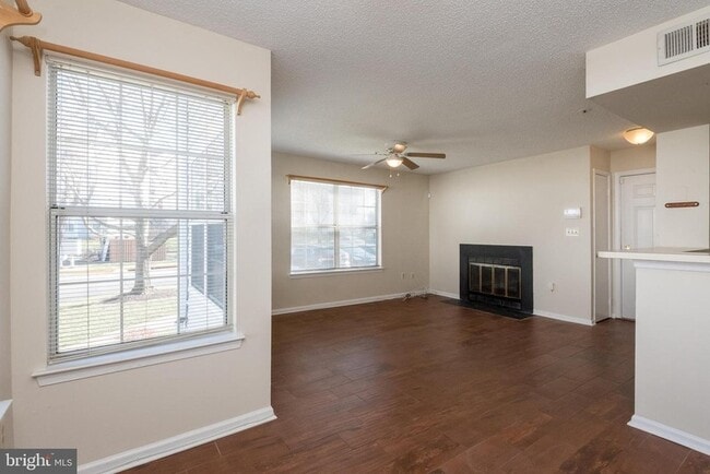 Building Photo - 14040 Vista Dr