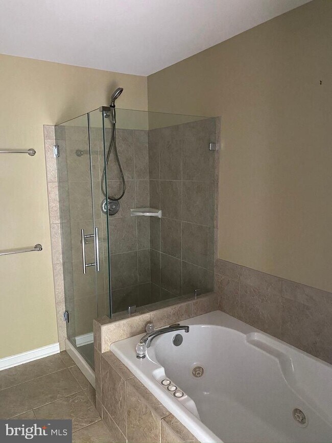 Building Photo - 46860 Clarion Terrace