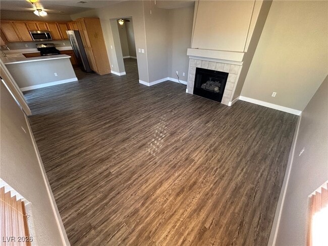 Building Photo - 9844 Via Delores Ave