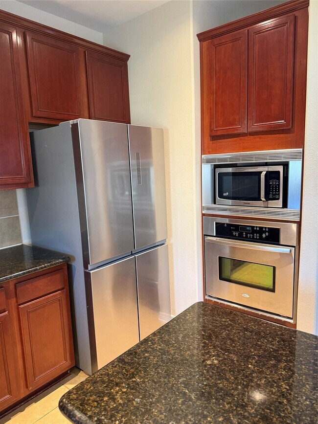 Building Photo - 10930 Reston Point Dr