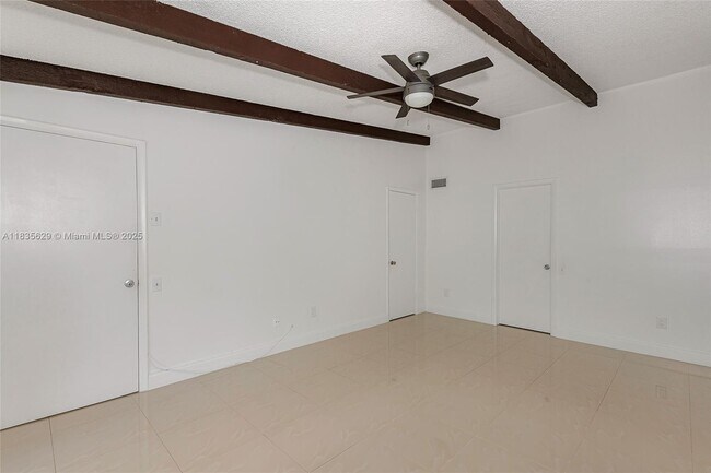 Building Photo - 6455 SW 116th Pl