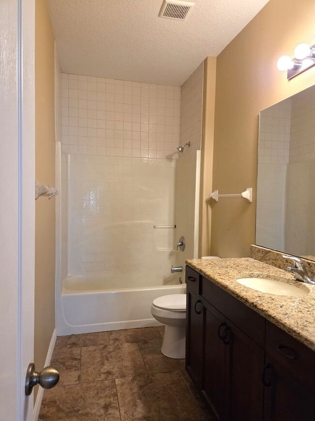 Building Photo - Adjacent to Waterfront Park