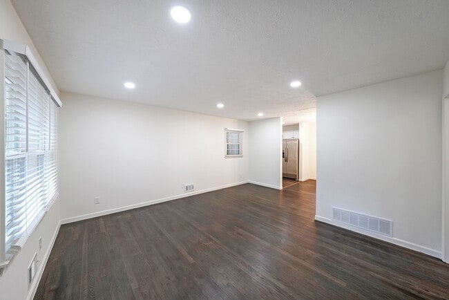 Building Photo - 1769 Hammond Woods Cir SW