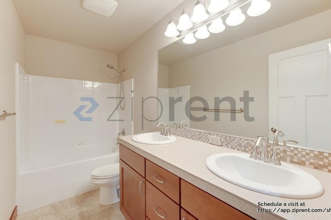 Building Photo - 1207 145th St SW