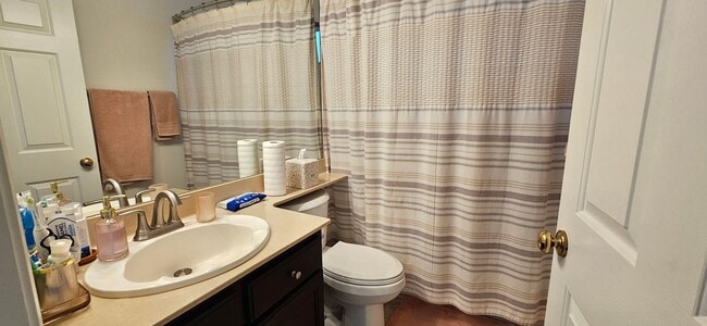 Building Photo - Charming 3-Bedroom Townhome in Prime Pasad...