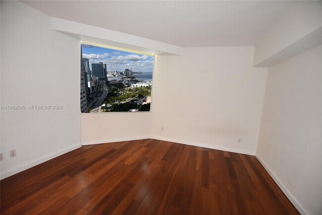 Building Photo - 325 S Biscayne Blvd