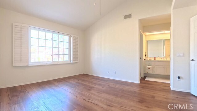 Building Photo - 415 E Bougainvillea Ln