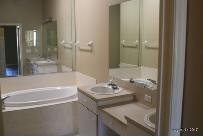 Building Photo - 7505 Wimpole Dr
