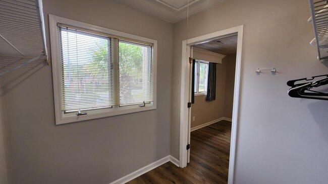 Building Photo - 203 Double Eagle Dr