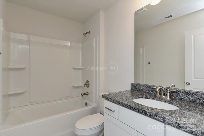 Building Photo - 2015 Saddlebred Dr