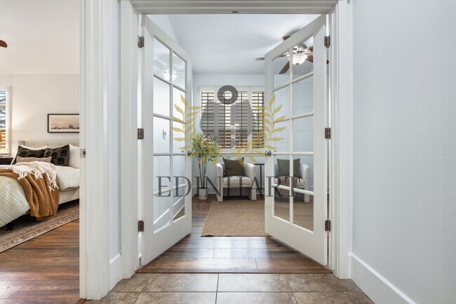 Building Photo - 1632 N Broadbent Ln