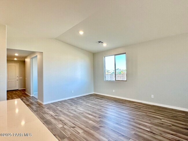 Building Photo - 7701 E Fieldstone Dr