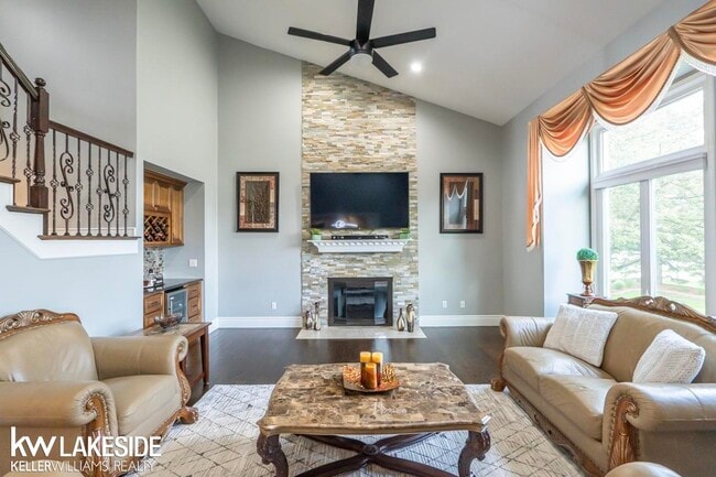 Building Photo - 47898 Lamplighter Trail