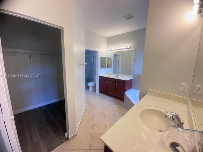 Building Photo - 15290 SW 118th Terrace