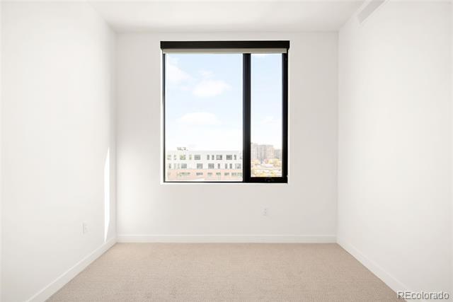 Building Photo - 3520 Chestnut Pl