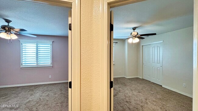 Building Photo - 12437 Pleasant Crest