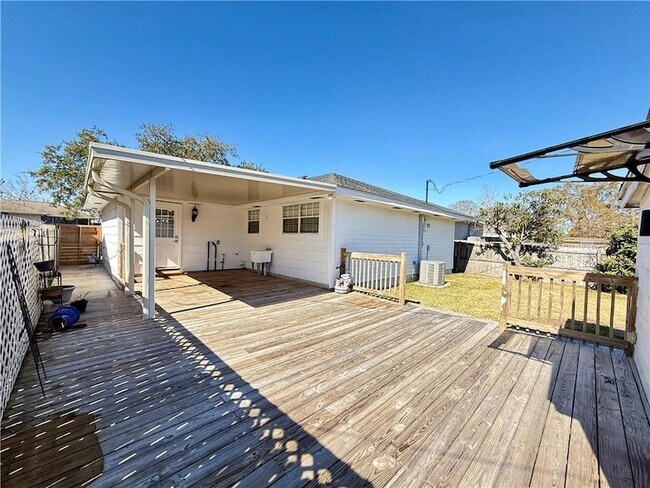 Building Photo - 3324 Davidson Pl