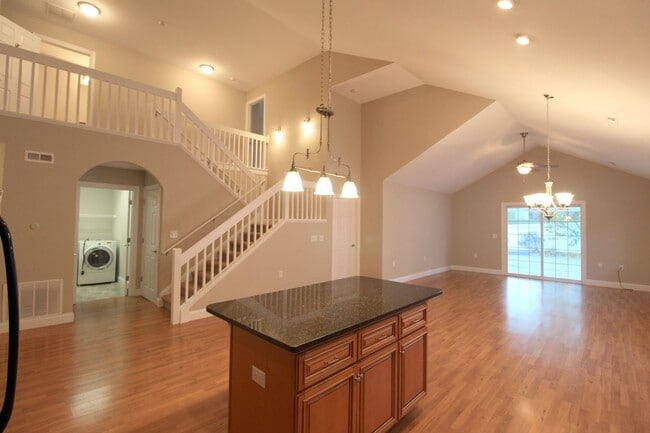 Building Photo - 500 Callaway Circle