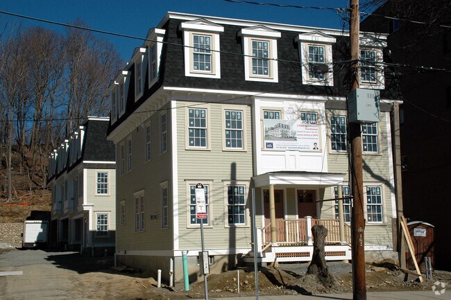 Building Photo - 133-141 Tremont St