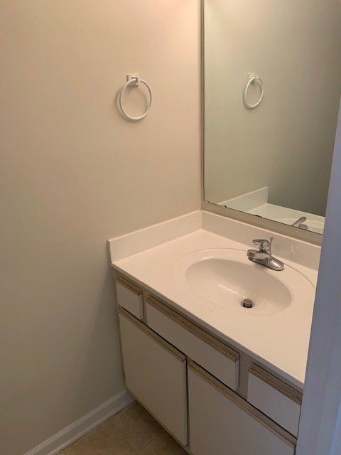 Building Photo - 2513A Bluff View Ct