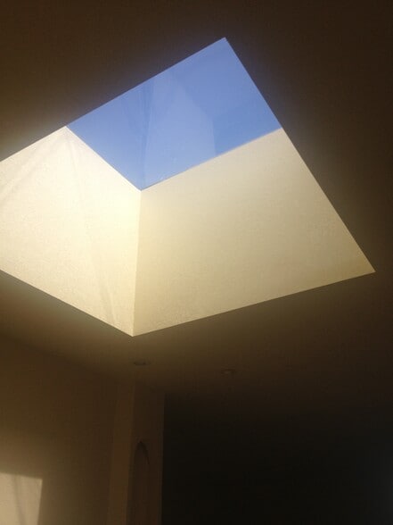 Building Photo - 313 S Victoria Ave