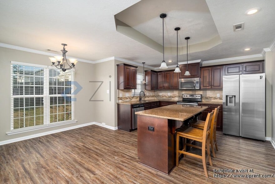 Building Photo - 819 Watermark Dr