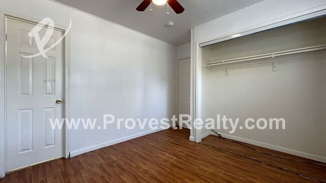 Building Photo - 15990 Yucca St