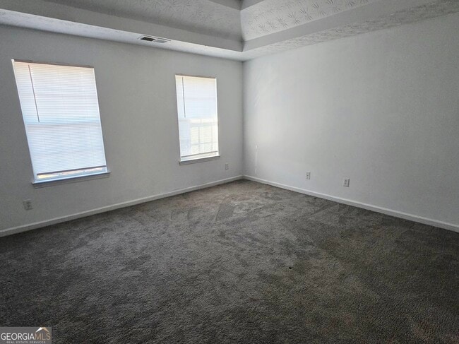 Building Photo - 255 Dairyland Dr