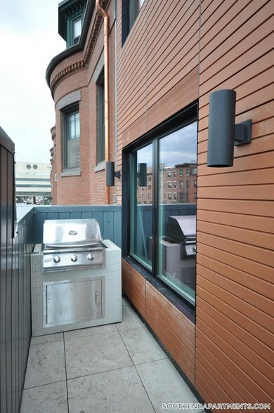 Building Photo - 659 Massachusetts Ave