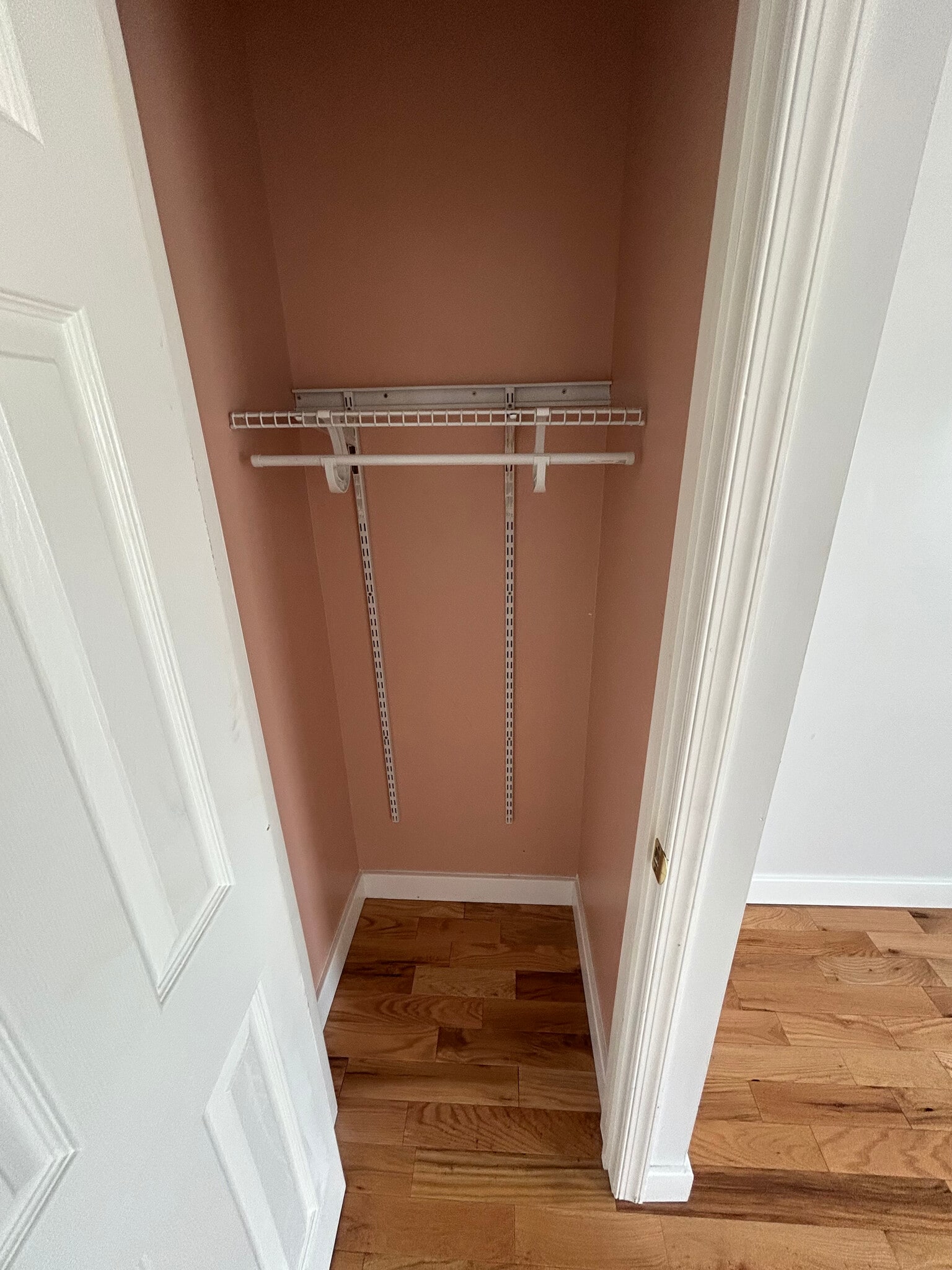 Building Photo - 2027 E Sergeant St