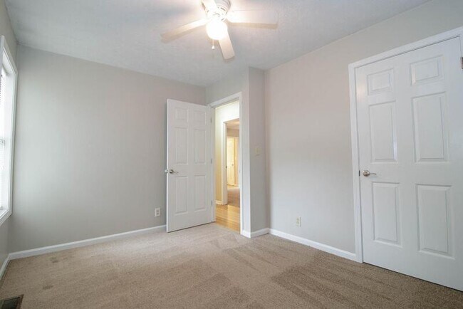 Building Photo - 700 Princeton Cir