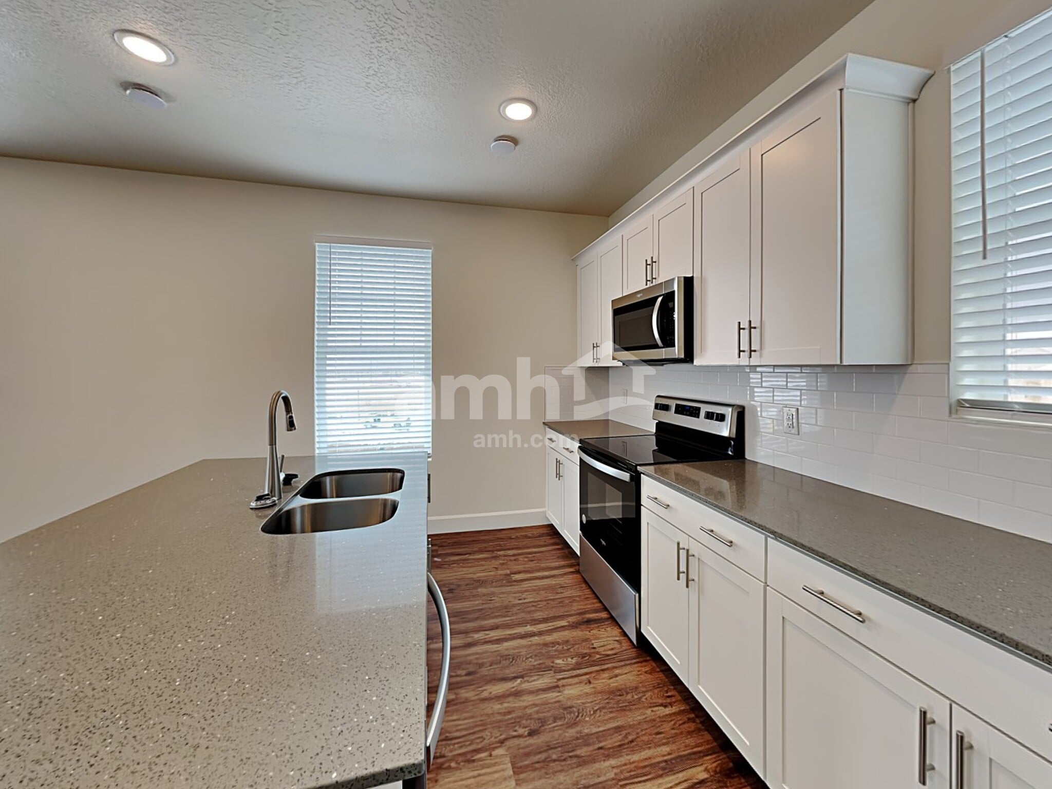 Building Photo - 6033 W Copperhawk Dr