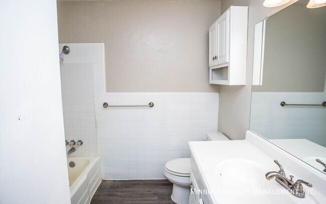 Building Photo - 3403 Bangor Dr