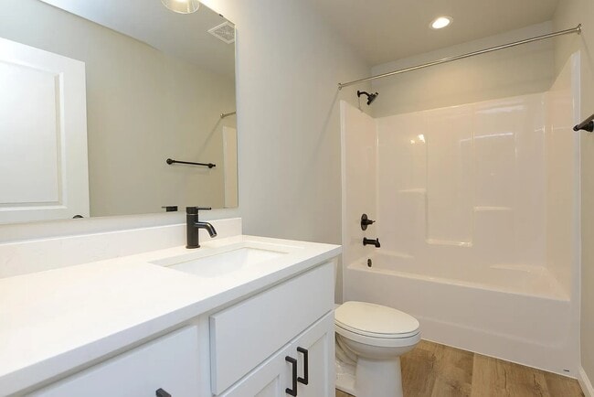 Building Photo - 2383 Eagle Vly Dr S
