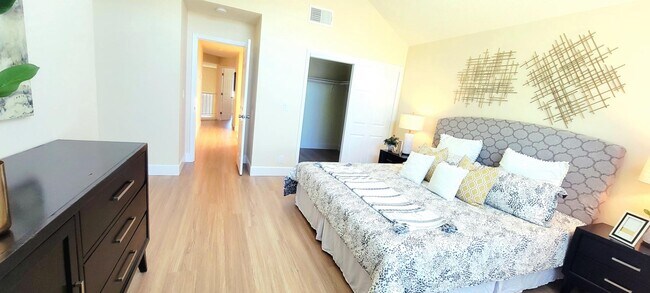 Building Photo - 1146 Rosebriar Way
