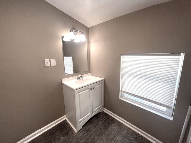 Building Photo - ZIGZAG, LLC:[TRAN][ZIGZAC][KT][CAG] 1942 S 16 ST