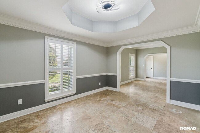 Building Photo - Spacious 4BR House in Pensacola; Pool