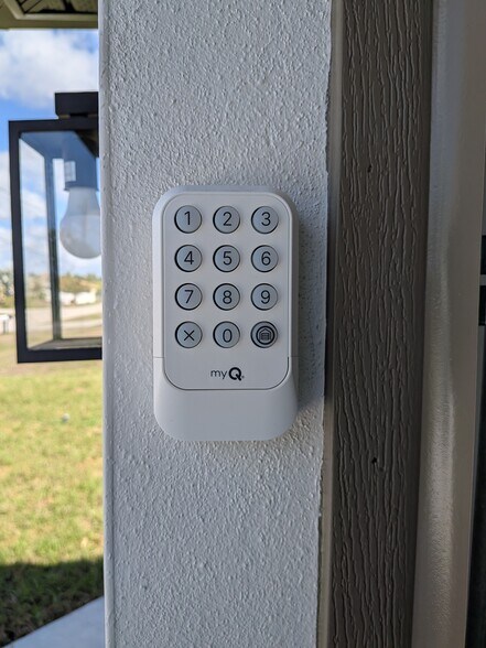 Building Photo - 7352 Quarry St