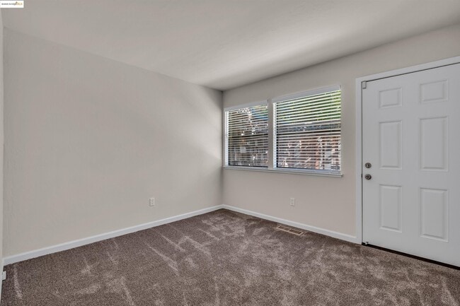Building Photo - 57 Sereno Cir